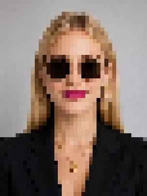 Portraits & Photos
